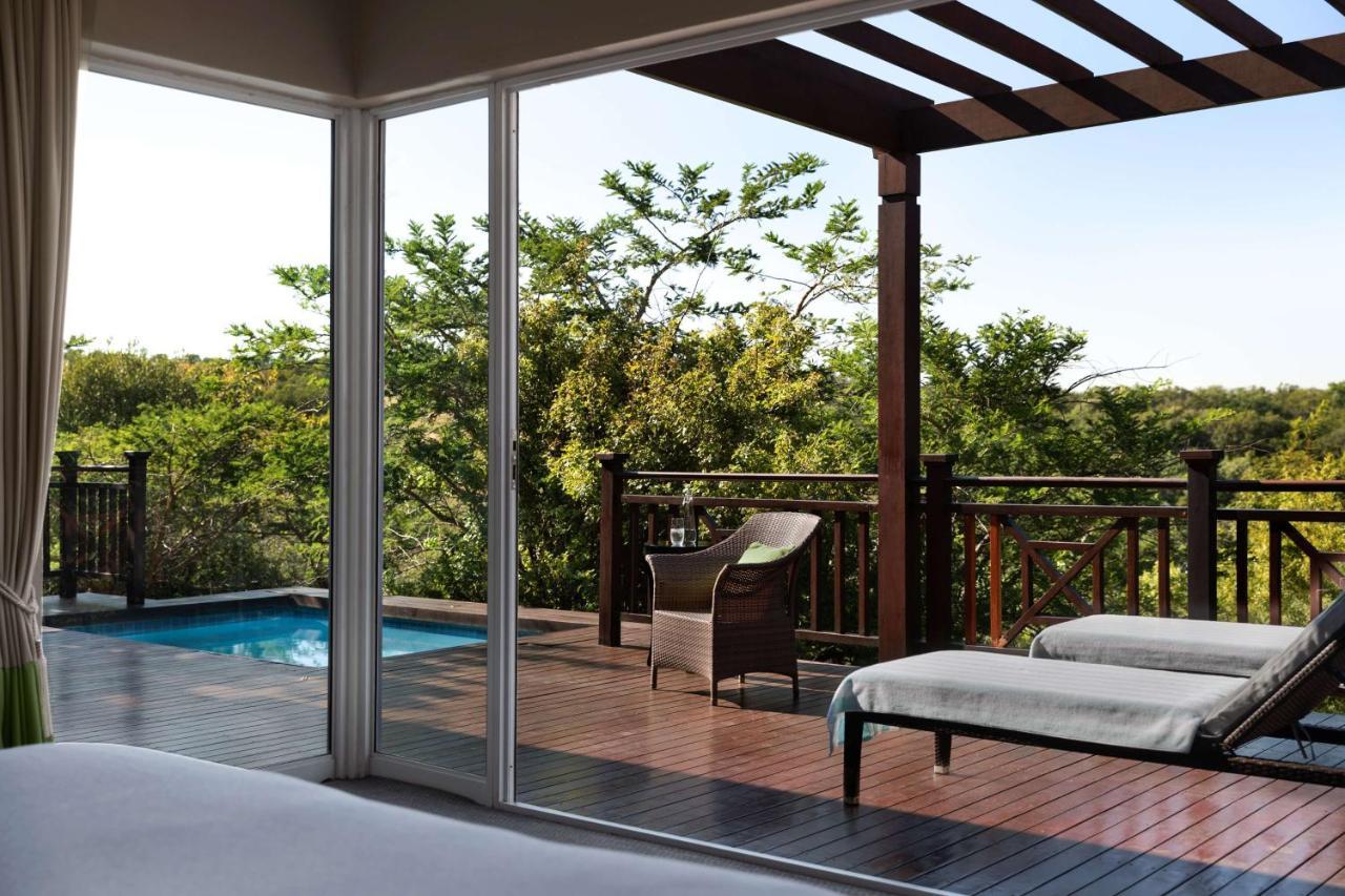 Mount Grace Hotel & Spa Магалисбург Екстериор снимка A sliding door