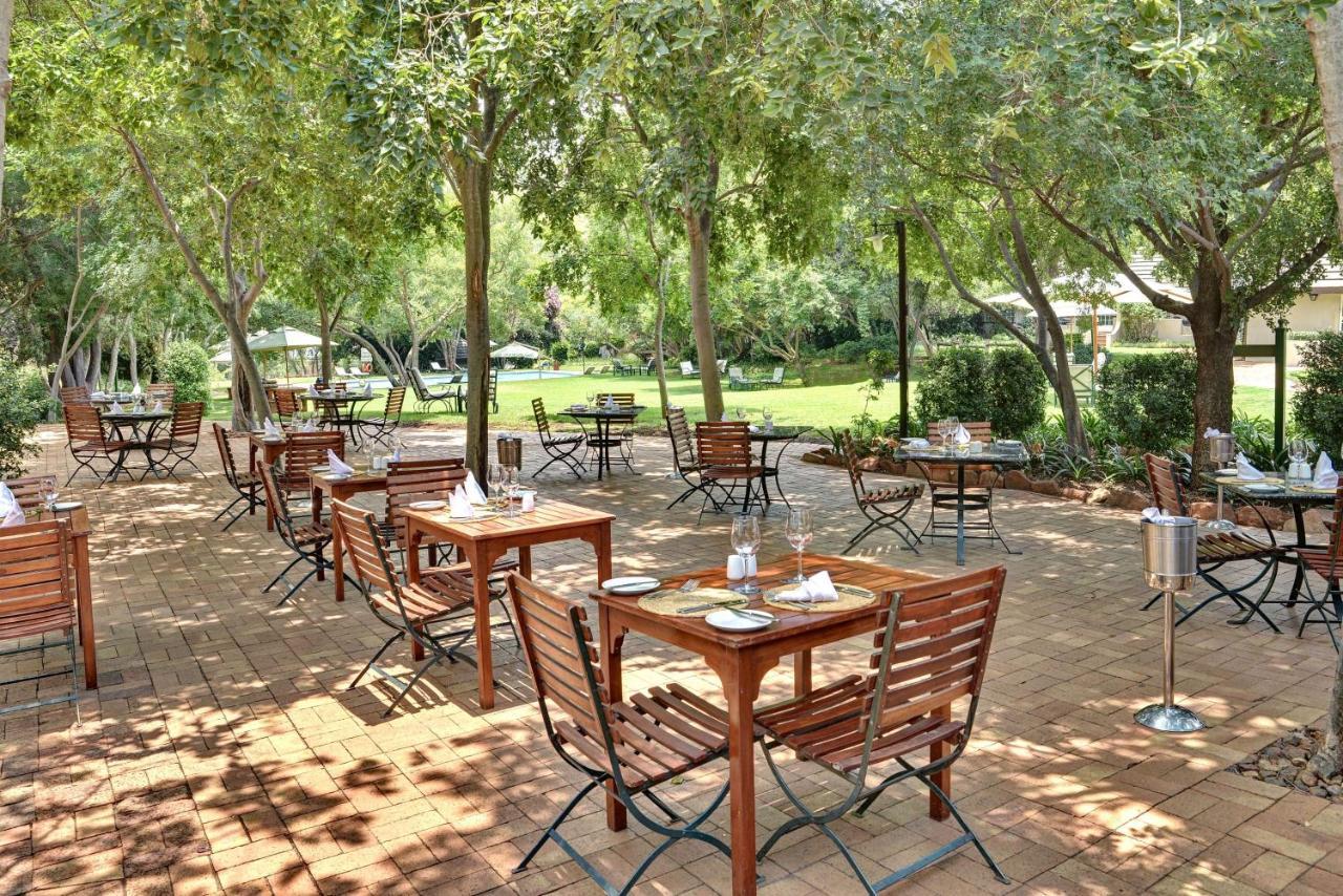 Mount Grace Hotel & Spa Магалисбург Екстериор снимка The restaurant